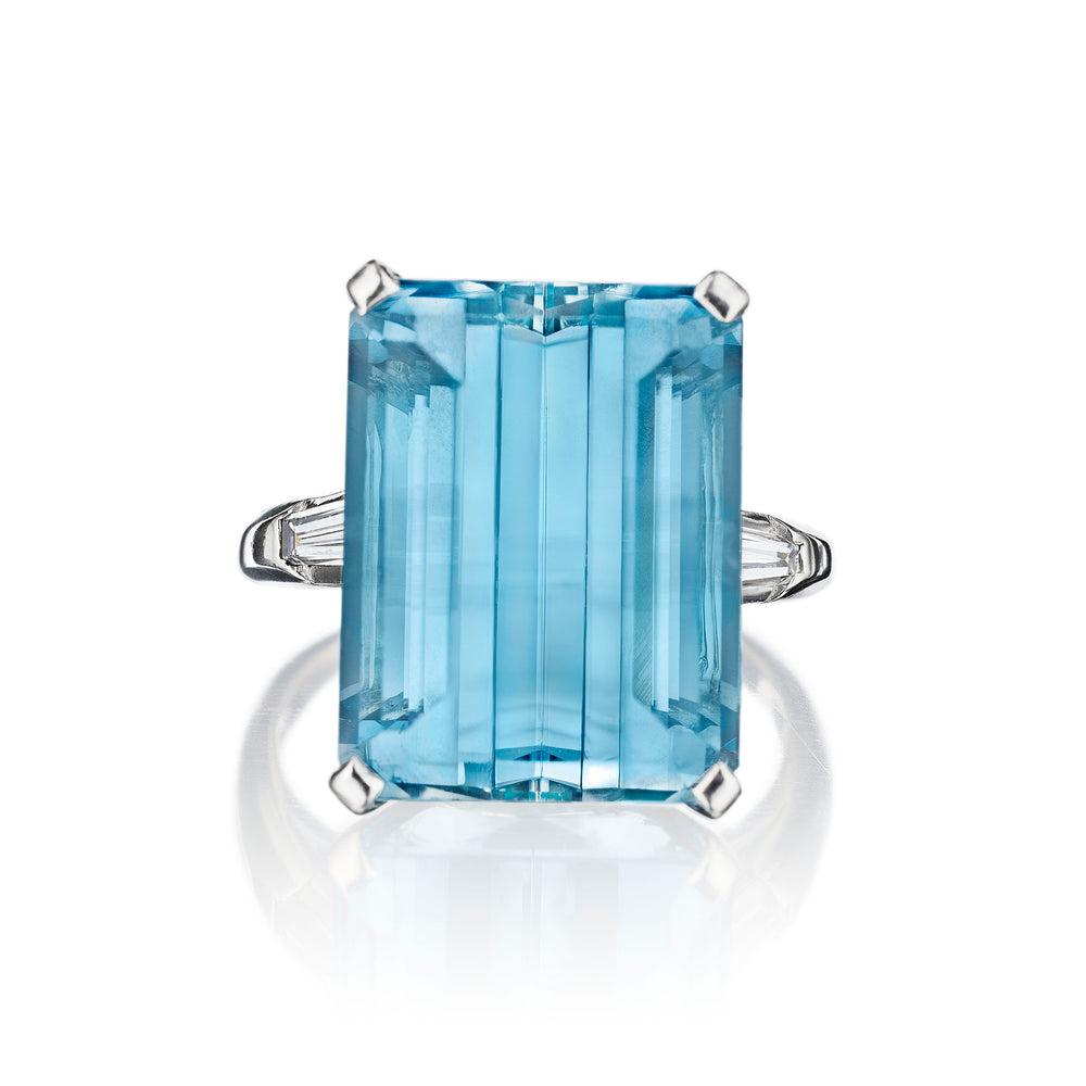 Macklowe Gallery Oscar Heyman Aquamarine and Diamond Ring