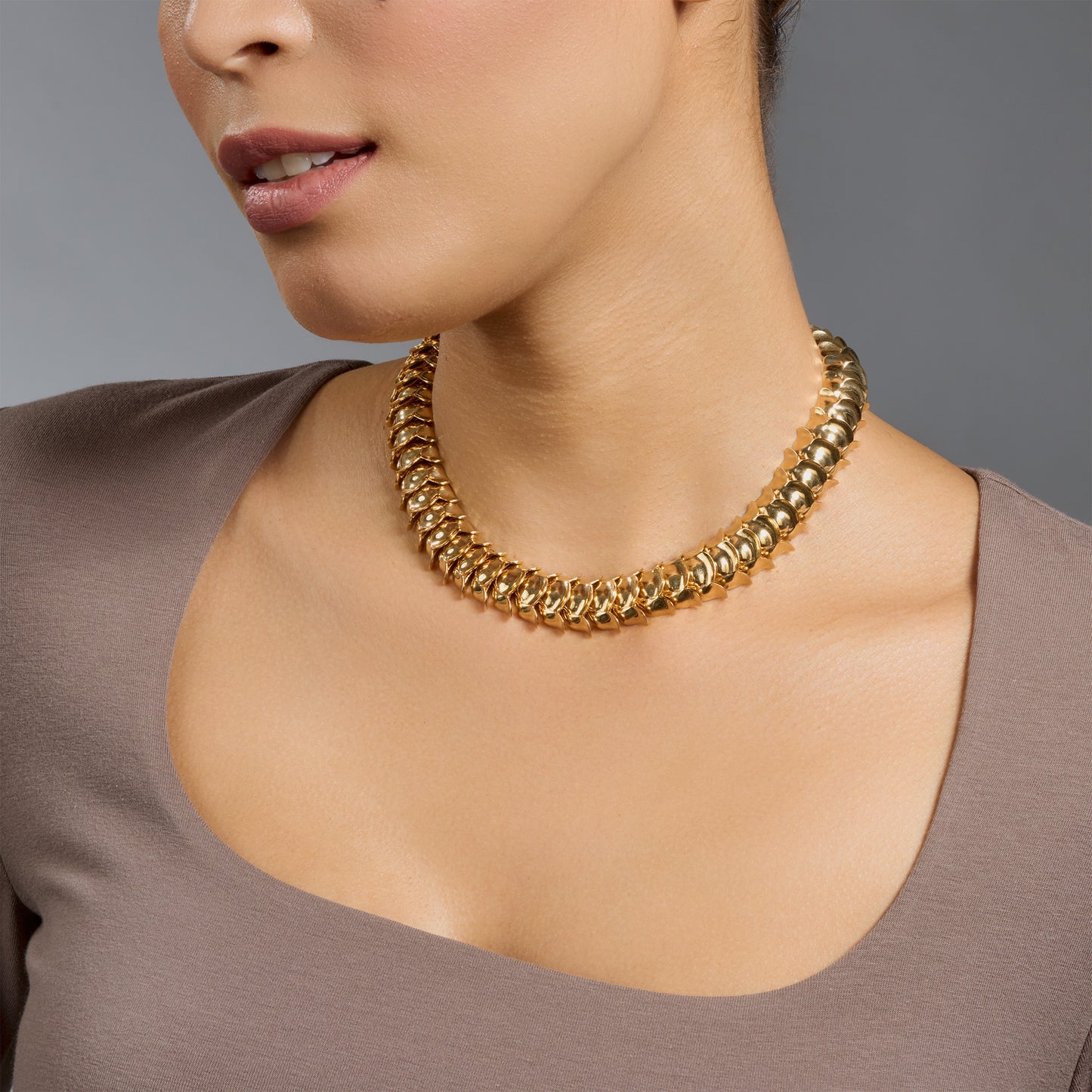 Macklowe Gallery Van Cleef & Arpels Mid-Century 14K Gold Necklace