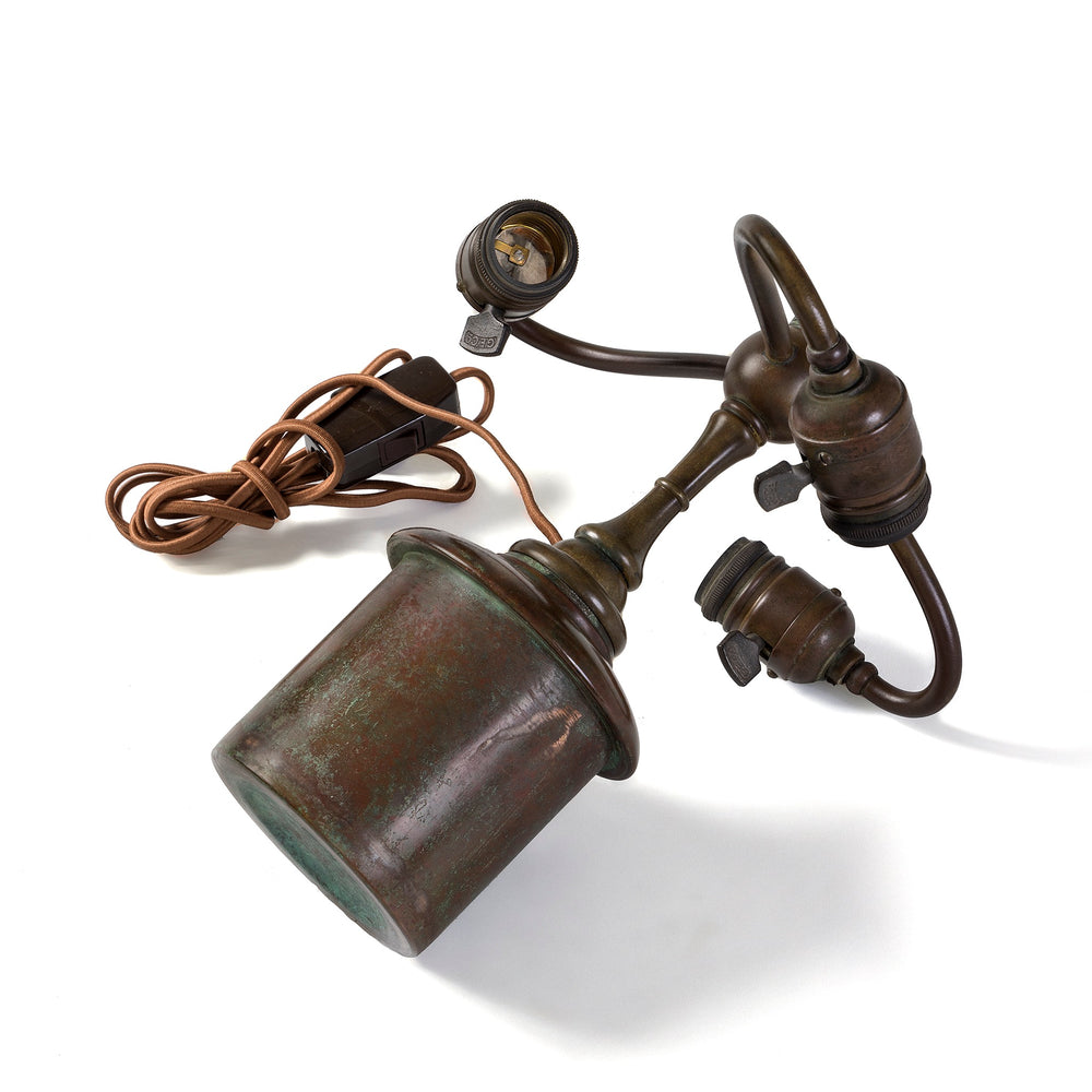 
                      
                        Macklowe Gallery Tiffany Studios New York "Dragonfly" Table Lamp
                      
                    