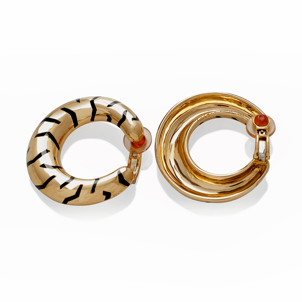 
                      
                        Macklowe Gallery Cartier Paris Tiger Stripe Hoop Earrings 
                      
                    