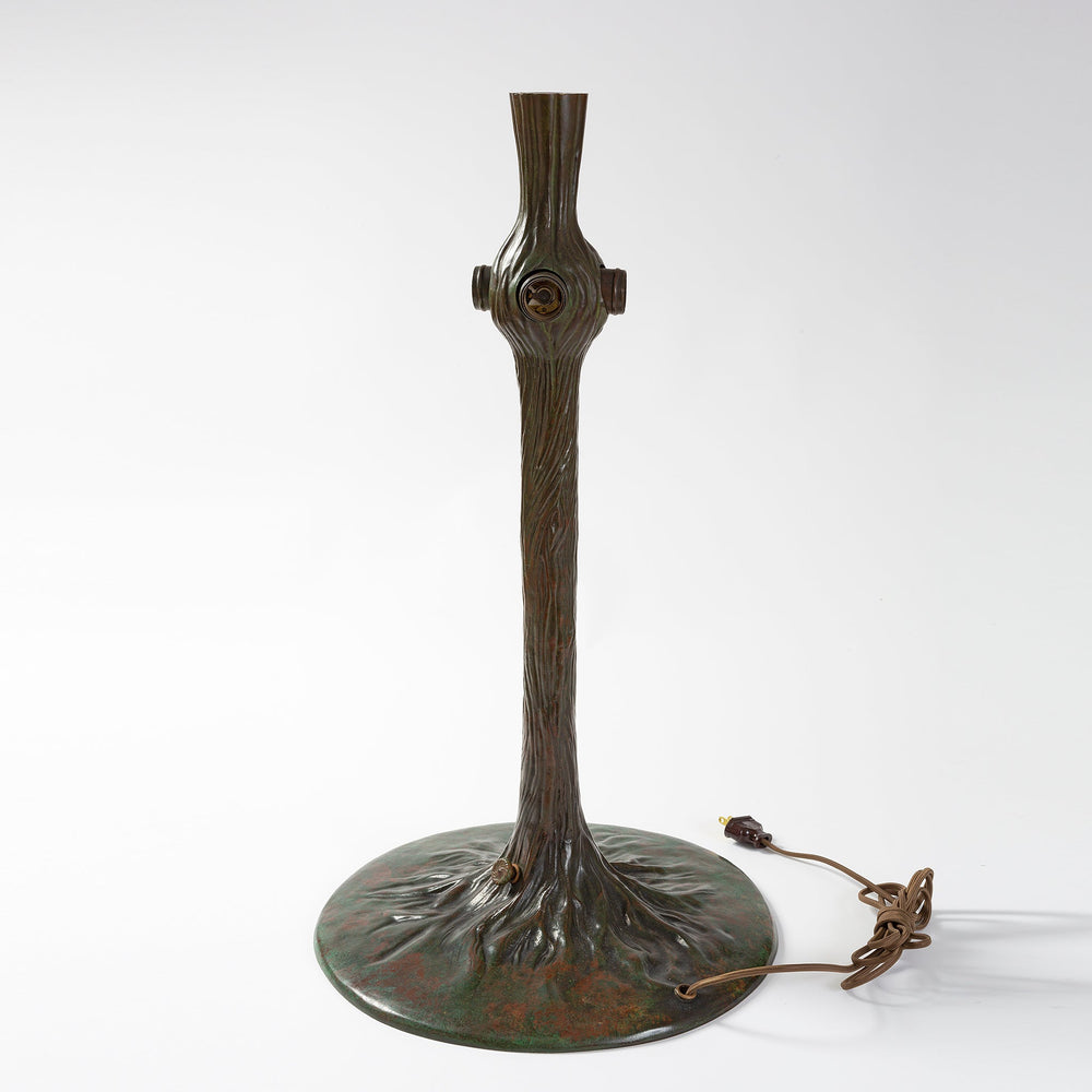 
                      
                        Macklowe Gallery Tiffany Studios New York "Wisteria" Table Lamp
                      
                    